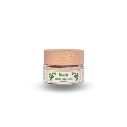 Ingredienti: Aqua, Persea Gratissima oil, stearic acid, glycerin, simmondsia chinensis seed oil, prunus amygdalus dulcis oil, glyceryl stearate, cetearyl alcohol, prunus amygdalus shell powder, Corylus avellana shell powder, ceteareth-25, potassium sorbate, hethylhexylglycerin, caprylcapryl glucoside, sodium phytate Indicazioni fisiologiche (claims): Grazie ai suoi microgranuli, provvede a rimuovere efficacemente le impurità della pelle e lo strato superficiale delle cellule morte. Deterge, leviga e nutre la pelle del viso lasciando liscia e luminosa. Da ripetere una volta a settimana per le pelli normali, due volte a settimana per pelli miste e/o grasse. Modo d'uso: Applicare massaggiando su viso e collo, con movimenti circolari insistendo nelle zone dove si necessita una pulizia più intensa. Rimuovere con acqua o con un batuffolo di cotone inumidito.